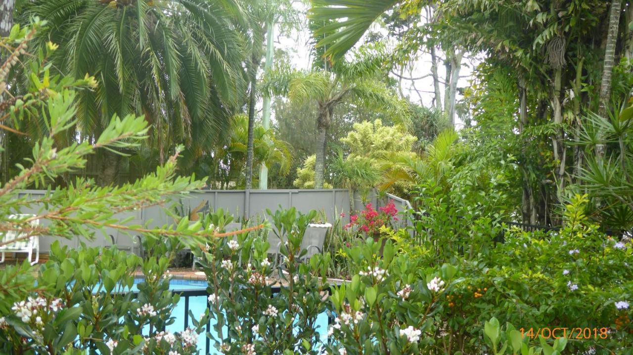Tower Court Motel - Adults Only Haven Hervey Bay Exterior foto